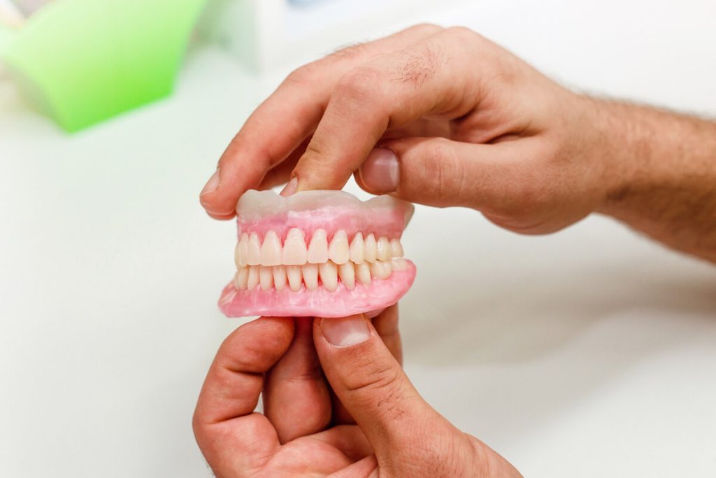 5 things to know about dentures before you get them canley heights dental care