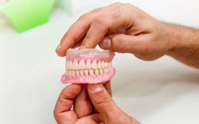 5 Things to Know About Dentures Before You Get Them